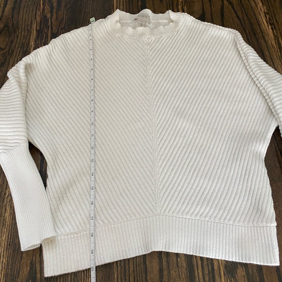 LOFT Dolman Sweater - Picture 9 of 10